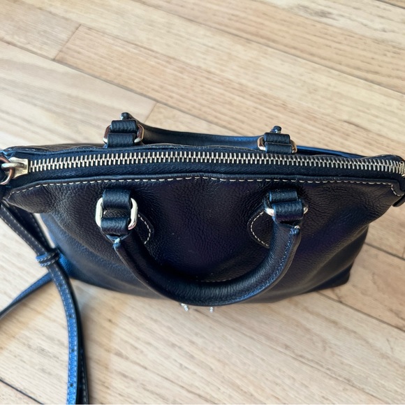 DOONEY & BOURKE SMALL BLACK LEATHER CROSSBODY BAG - Picture 4 of 9